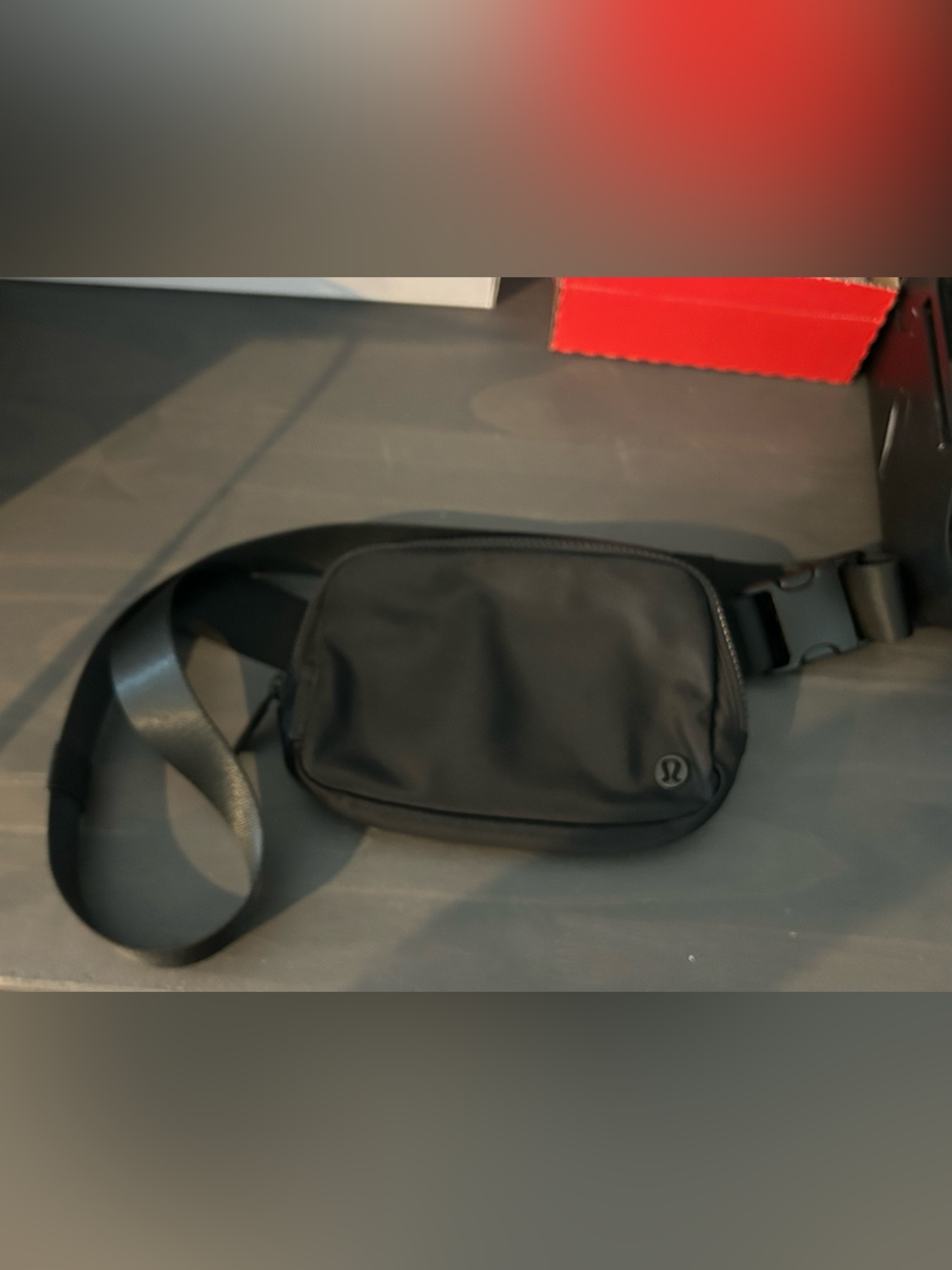 Lululemon belt bag in black